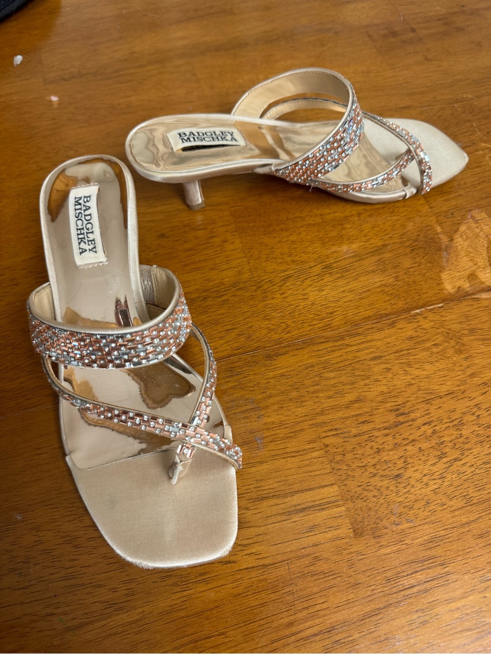 Badgley Mischka jewel Champagne Crystal Strappy Kitten Heel Sandals size 7
